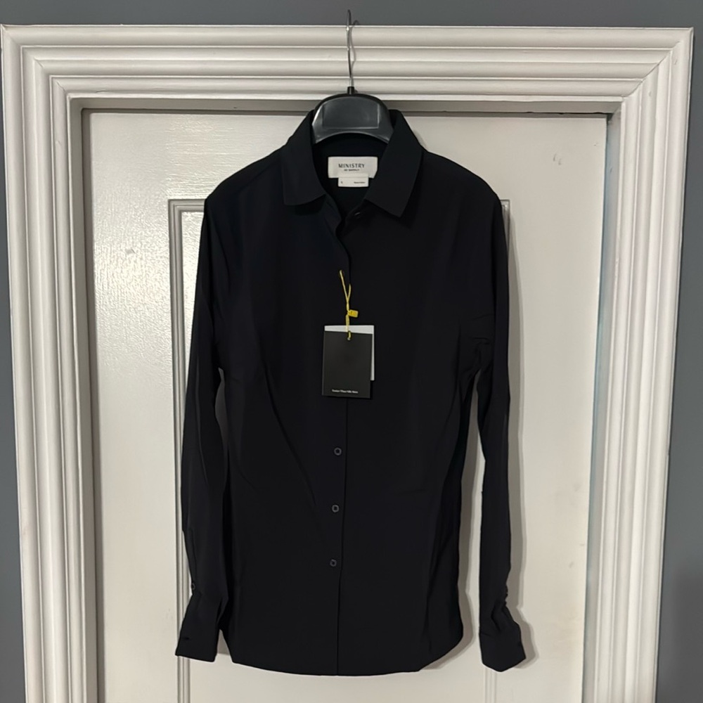 Ministry of supply easier than silk dress shirt in tan -small-NWT-black